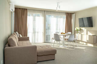 Гостиница Венеция Анапа 3 комнатный люкс с кухней и балконом-2