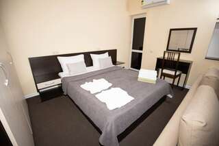 Гостиница Венеция Анапа 2 комнатный люкс с кухней-9