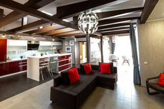 Гостиница Венеция Анапа 4 комнатный люкс с кухней и балконом-1